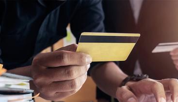 Debit vs. Credit Card Chargebacks: 4 Things Merchants Must Know